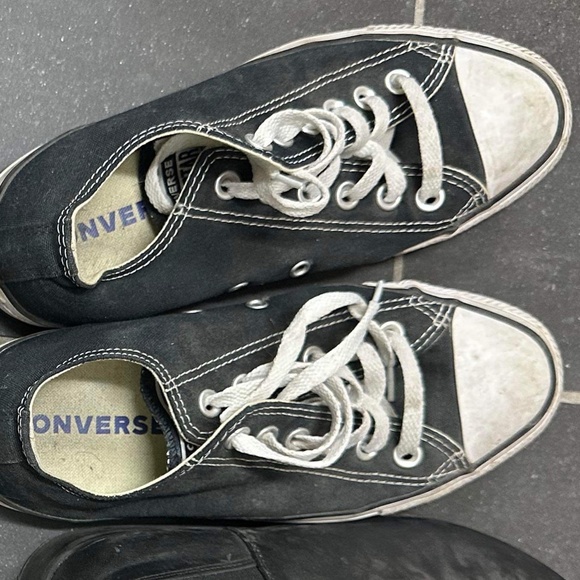 Converse - Picture 2 of 2